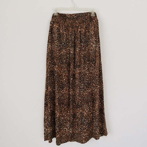 Old Navy animal print maxi skirt, size large. - Picture 3 of 5